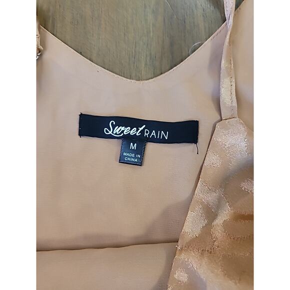 NWT Sweet Rain Leopard Print Silky Sleeveless Blouse – Size M – Blush/Nude - Picture 4 of 8